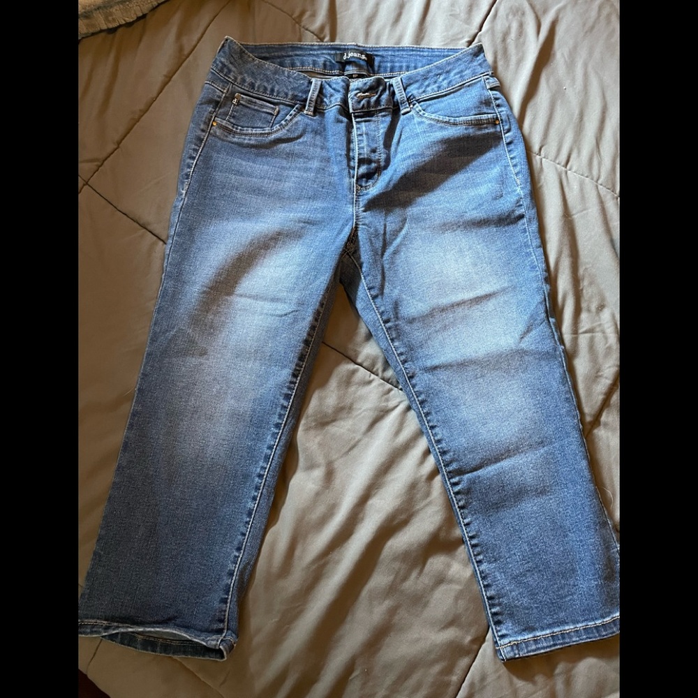 Women’s cropped jeans